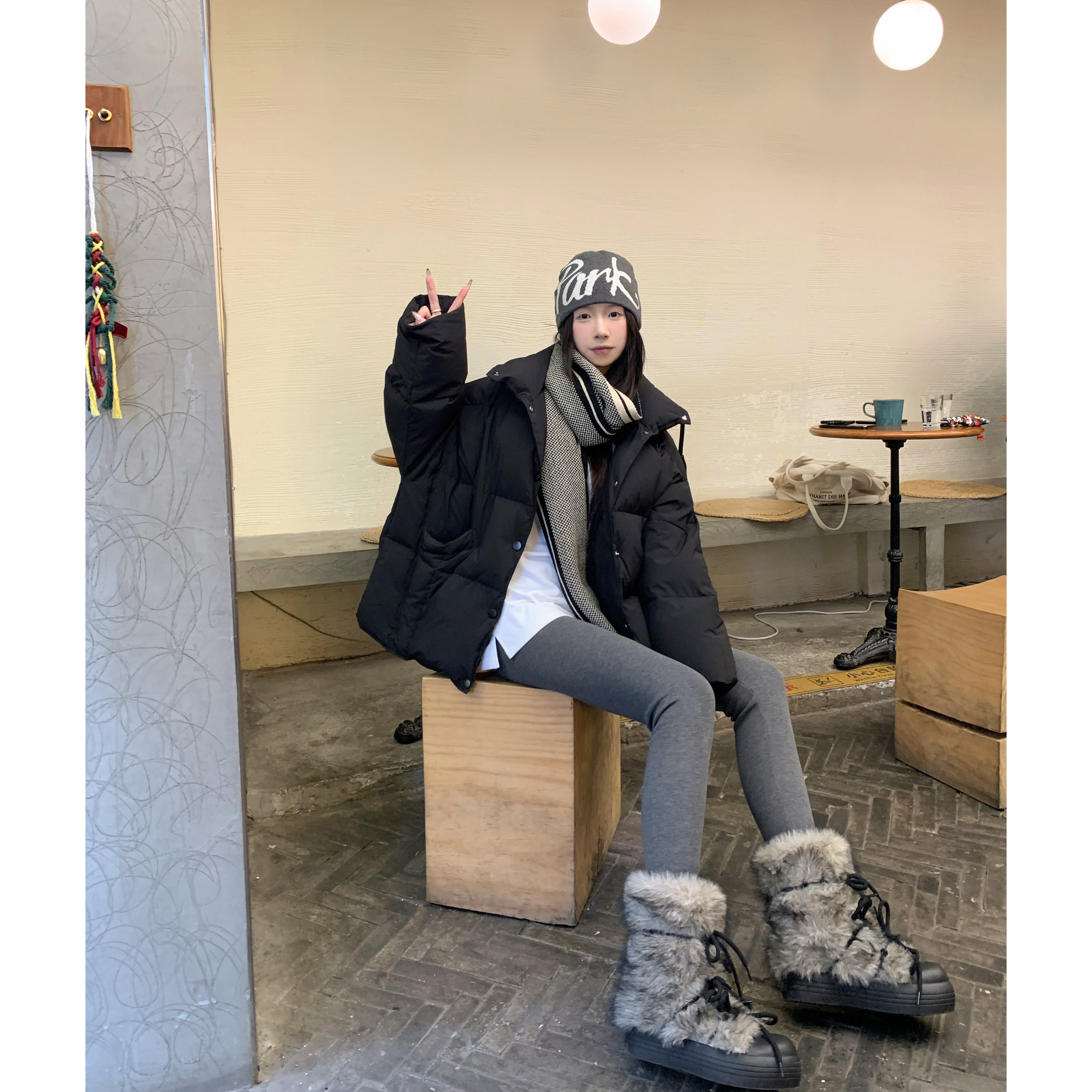 HVIVI 90白鸭绒保暖加厚立领羽绒服女2025宽松面包服冬季外套