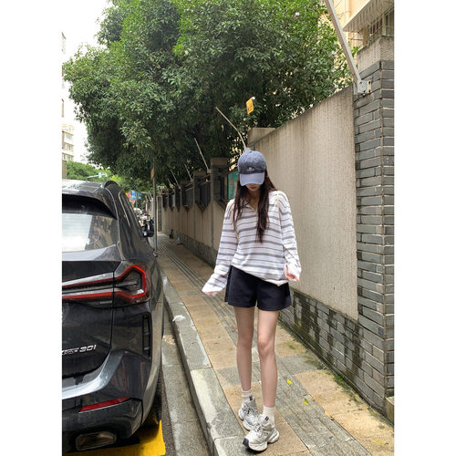 宽松休闲舒适百搭运动短裤