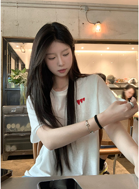 HVIVI刺绣爱心空气短袖T恤女2025夏新款简约圆领宽松白tee上衣