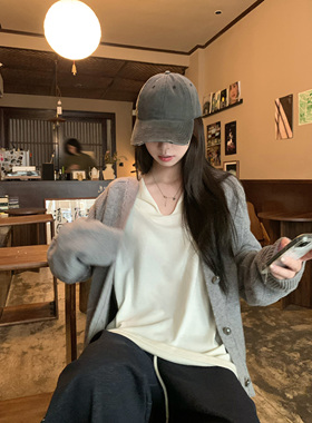 HVIVI 绵羊毛秋冬新款2025软糯格纹肌理感毛衣开衫V领针织外套