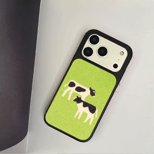 原创复古绿底双牛iPhone17pro手机壳磁吸16promax软壳13磨砂大孔壳苹果15pro艺术全包黑边软壳适用14p晶瓷