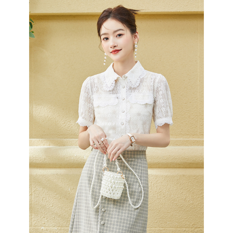 固执夏季新款复古通勤小香风蕾丝娃娃领泡泡短袖纯色衬衫女
