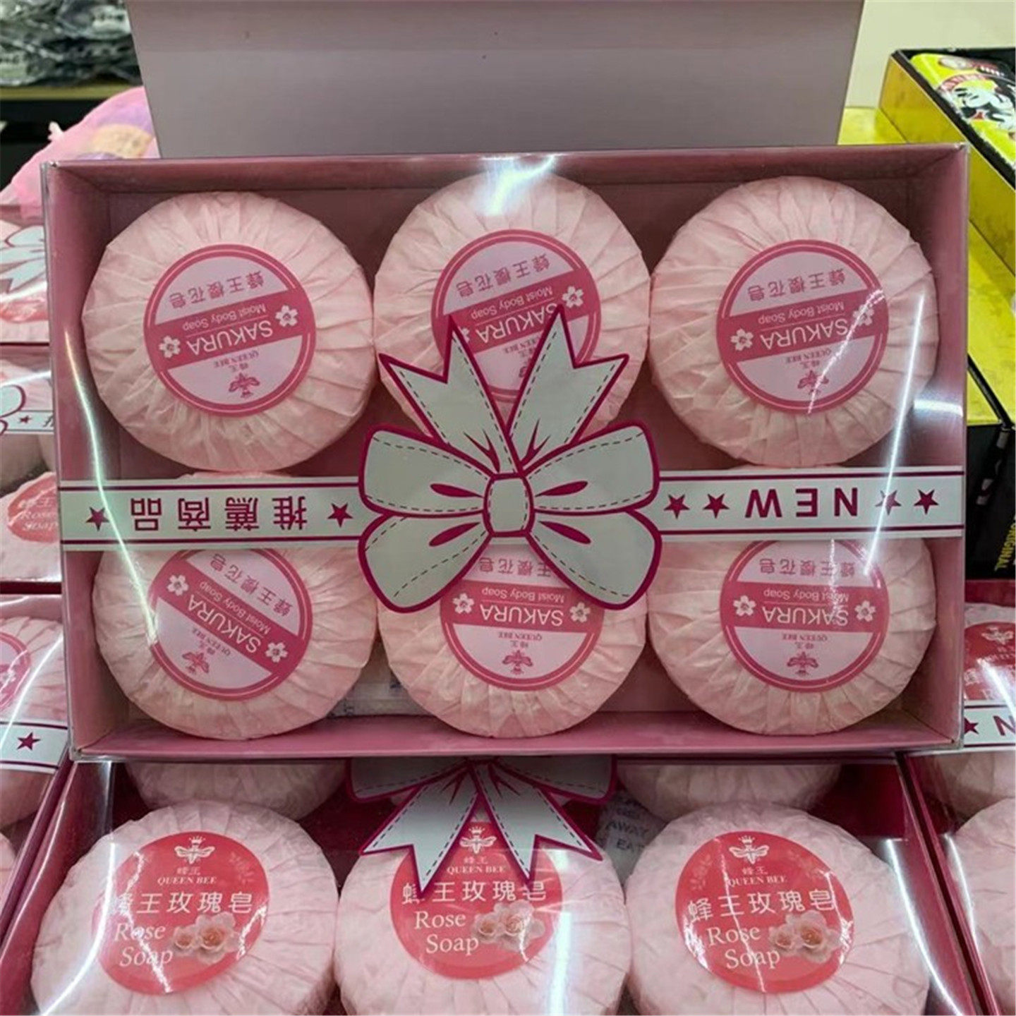 正品台湾蜂王香皂润泽美肌1盒6个花香型玻尿酸珍珠粉配方洁面沐浴