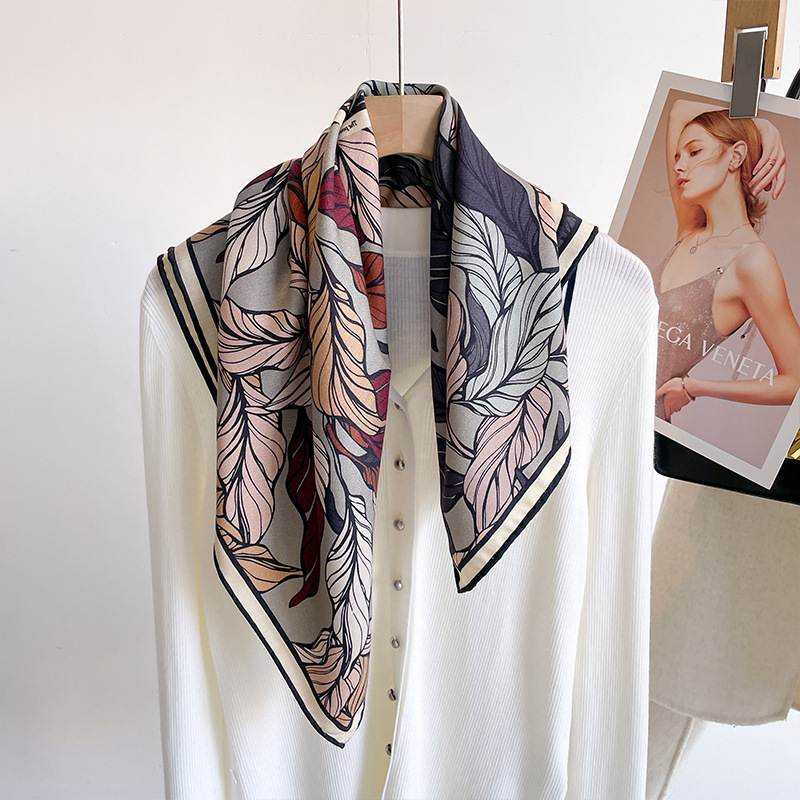 树叶知秋65丝毛方巾女复古女士双面真丝羊毛围巾女百搭桑蚕丝披肩