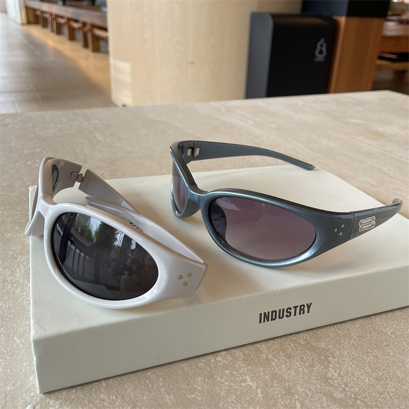 Y2K骑行款墨镜可换配饰