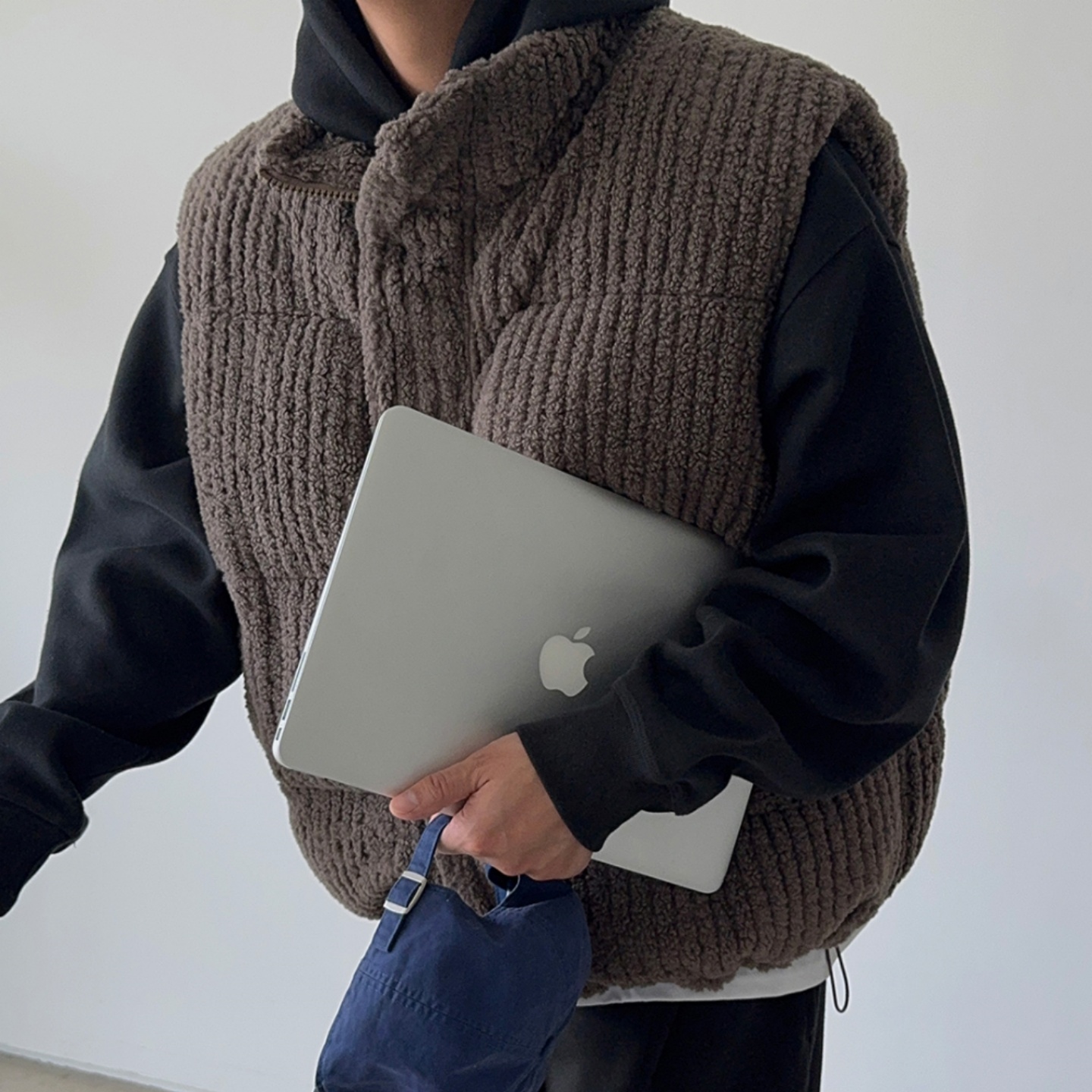 韩国男装竖条纹理羊羔绒棉服马甲