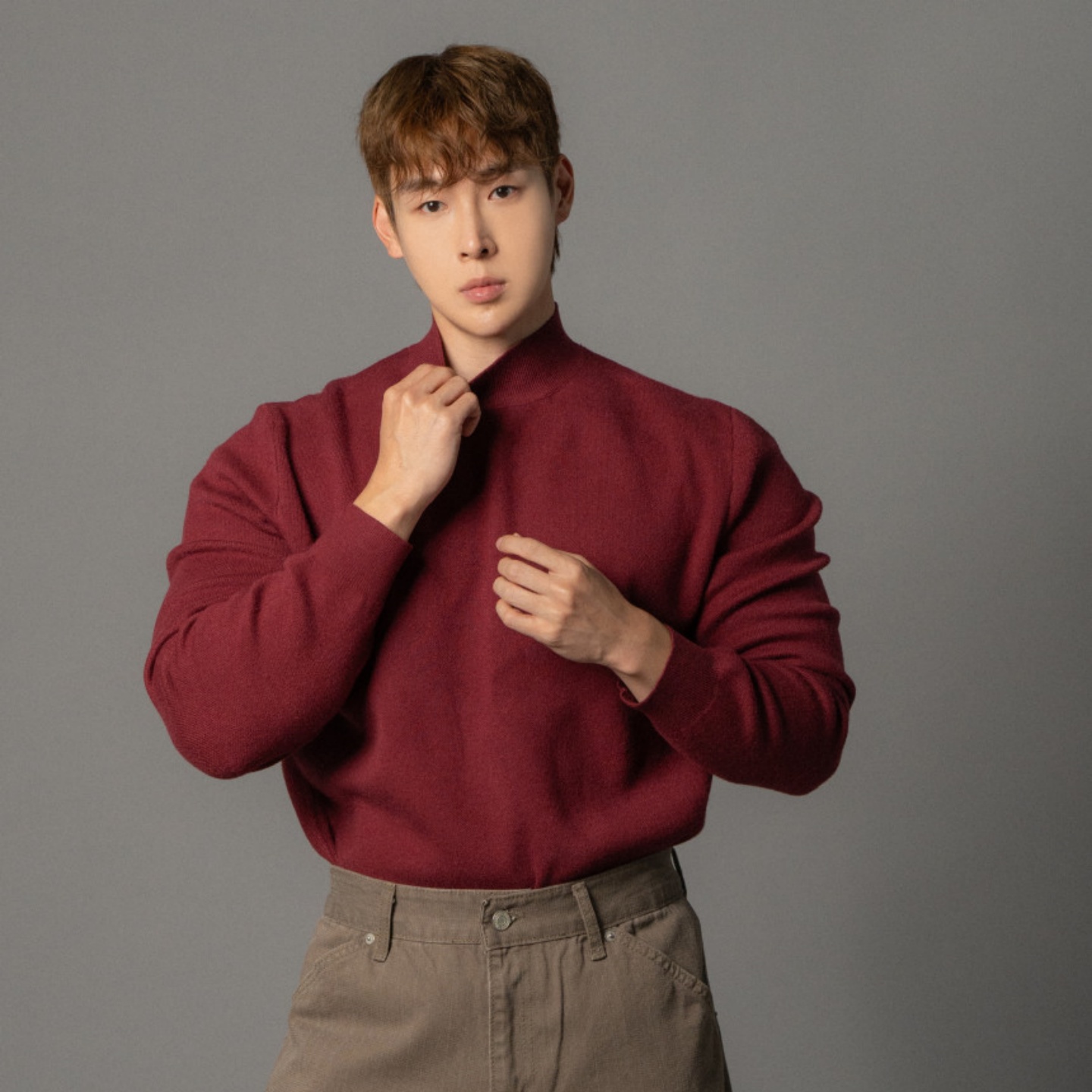 韩国男装半高领轻熟基础针织衫