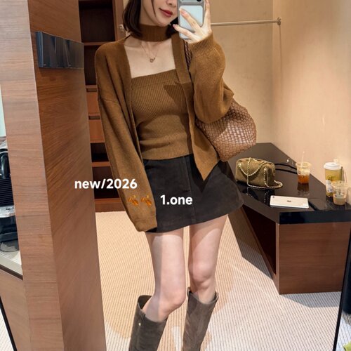 涤纶套头针织背心开衫套装女