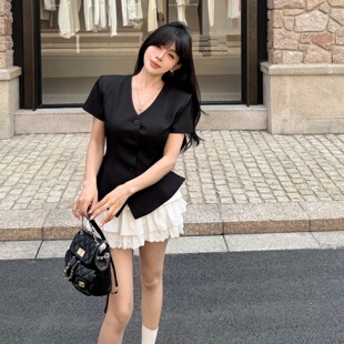 女收腰显瘦荷叶边短款 ALA2026夏季 上衣 西装 气质V领短袖 新款 法式