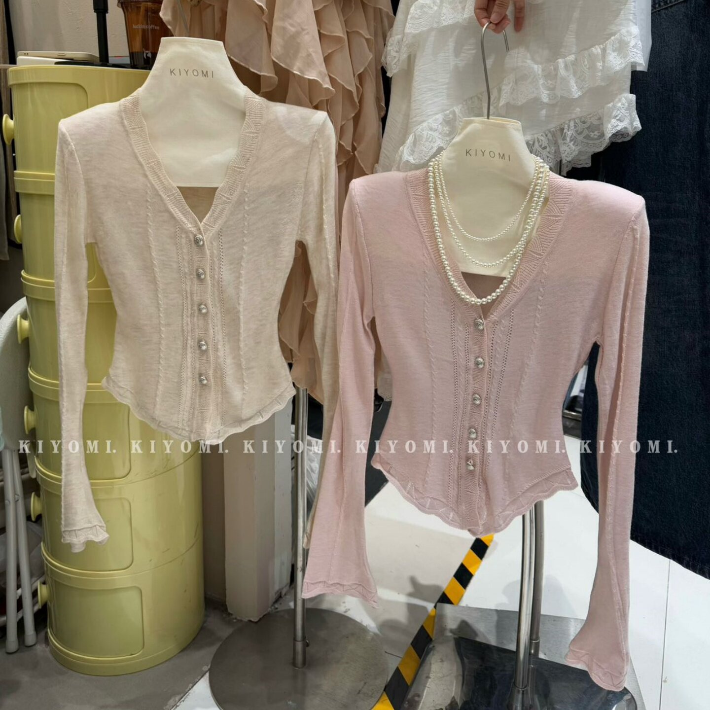 涤纶套头V领长袖针织衫女图片