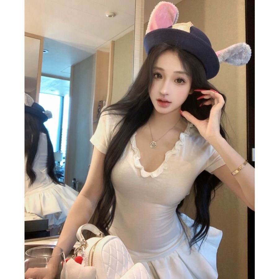 木耳边v领短袖T恤女夏季2026新款纯欲风性感修身紧身简约正肩上衣