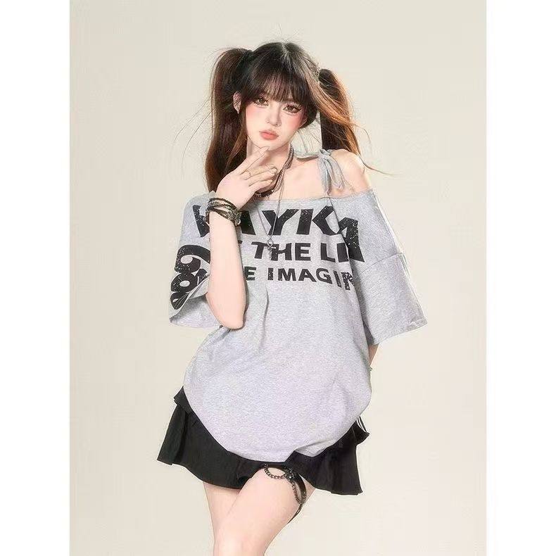 斜领露肩绑带短袖T恤女2025美式复古休闲潮印花夏季宽松辣妹上衣