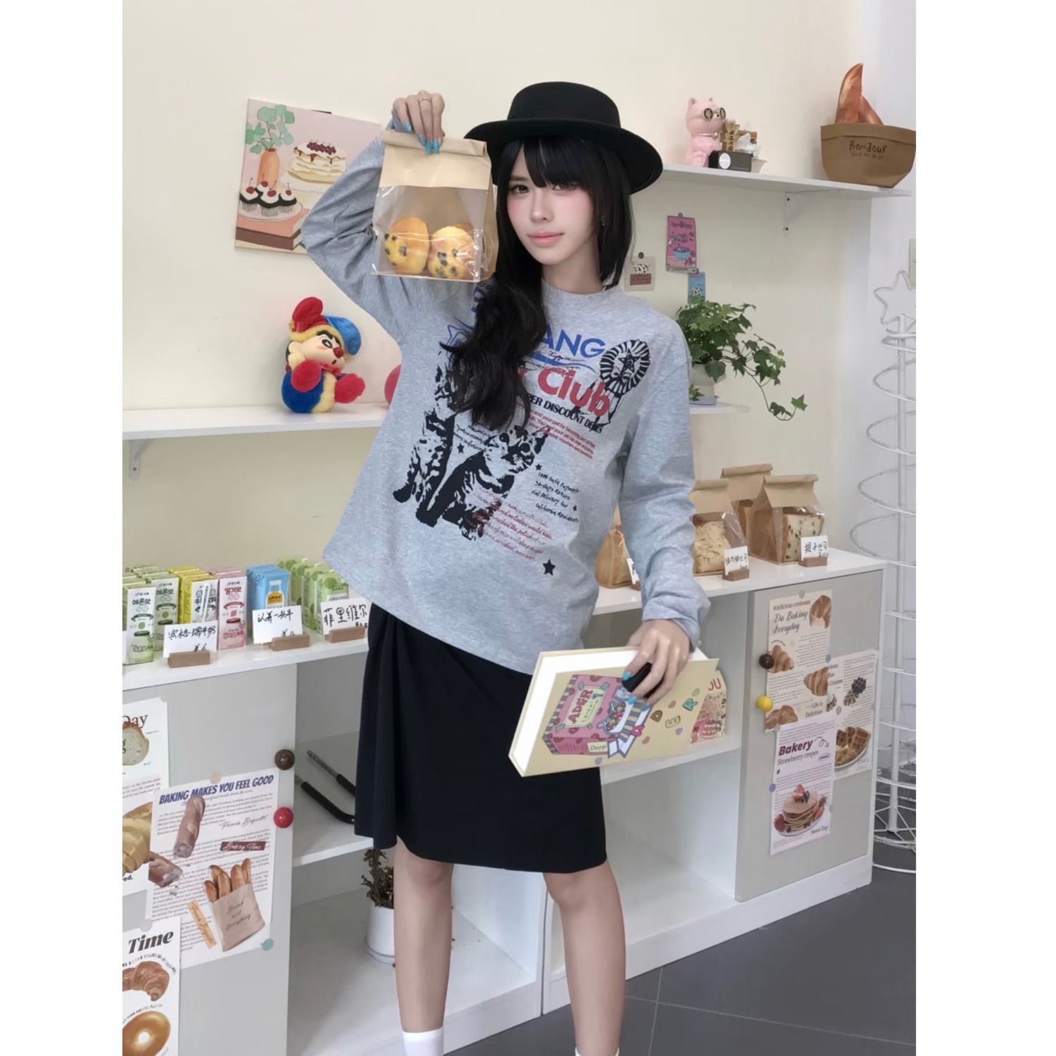 长袖T恤女复古猫咪字母印花宽松圆领美式休闲显瘦日常打底上衣潮