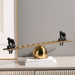 现代简约创意沉思者人物摆件轻奢客厅样板房酒柜电视柜书房装饰品