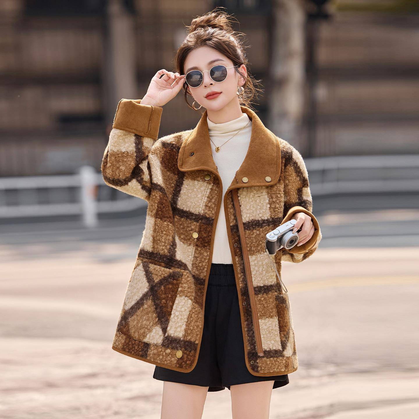 YB8960-1麂皮两绒羊羔毛外套女冬季2面025新款皮毛一体穿时尚大秋