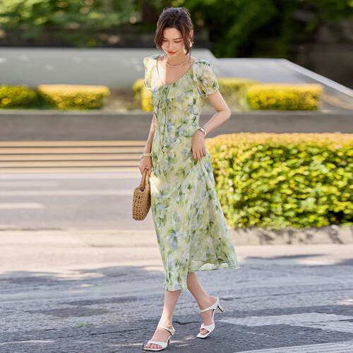 时ZQ638-1-尚碎连衣裙女长夏新款超好看领假度花显瘦短袖裙子-