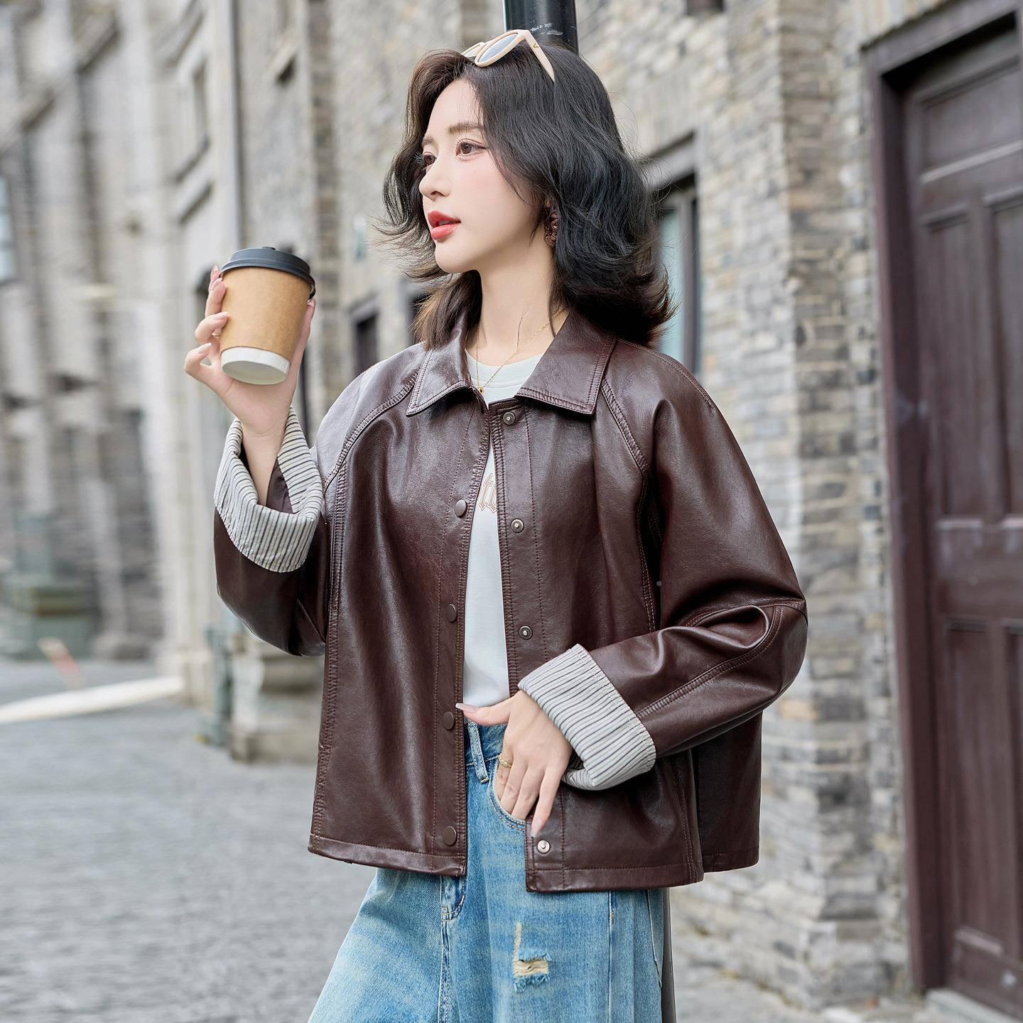 拼接休闲短款U皮外套女202秋新款P设5计感翻领软皮夹上衣YB3克YB3