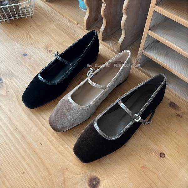 丝绒面百搭浅口平底玛丽珍单鞋