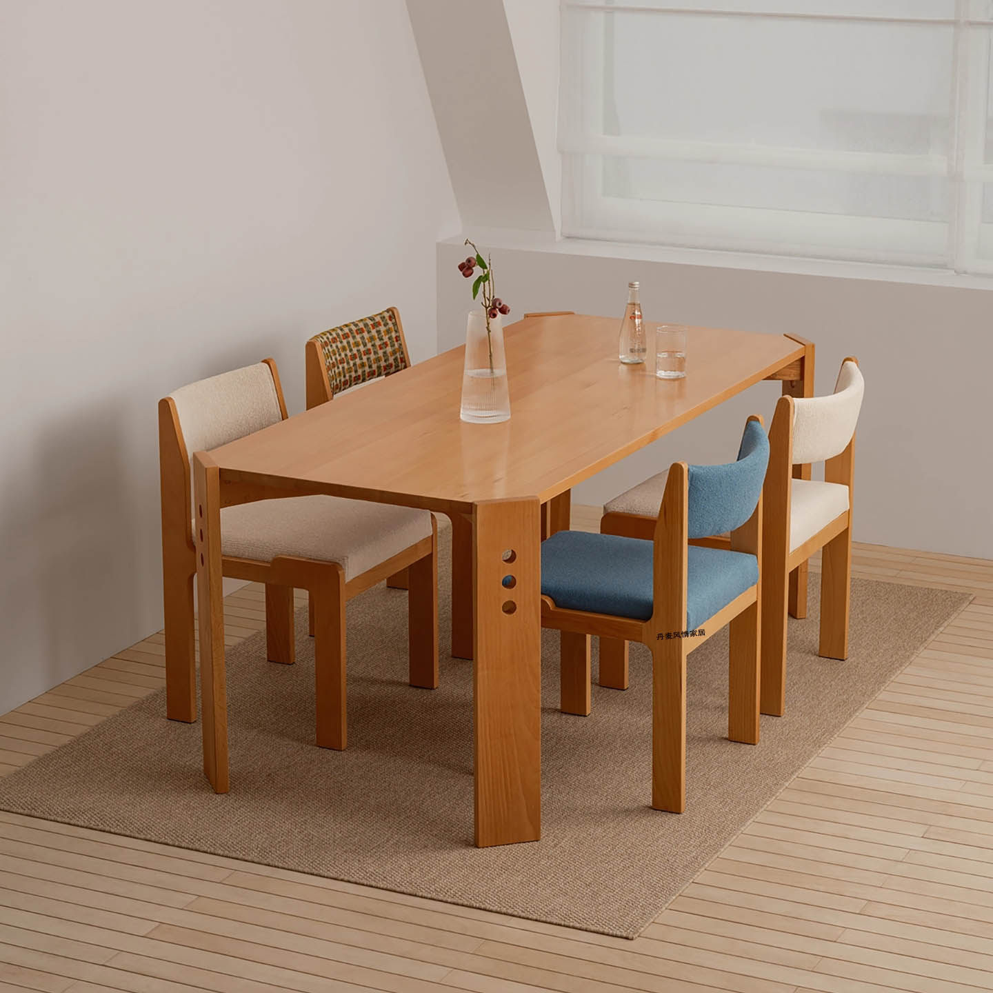 中古风榉木雕刻餐桌复古樱桃木长方形饭桌家用餐厅办公桌大板桌子