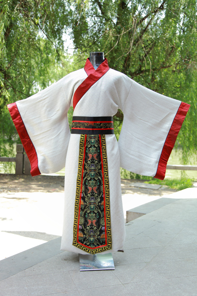 年新款古装男士侠客服民族汉服黑色舞台演出服曲裾直裾