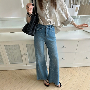 BEKISS贝斯8167直筒微喇牛仔裤女春款喇叭裤烫钻满天星十分阔腿裤