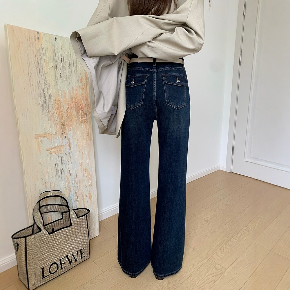 BEKISS贝斯7956-3直筒微喇牛仔裤女春新款深蓝色喇叭裤高腰拖地裤