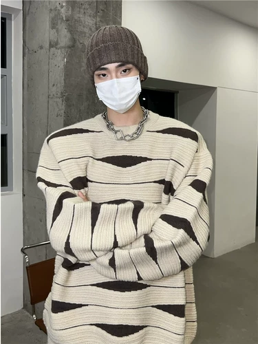 Трикотажный демисезонный двухцветный дизайнерский свитер для влюбленных, в американском стиле, тренд сезона