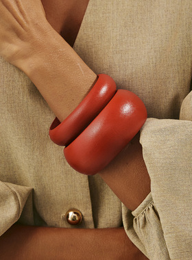 欧美饰品个性红色木质手镯时尚夸张设计宽面手饰