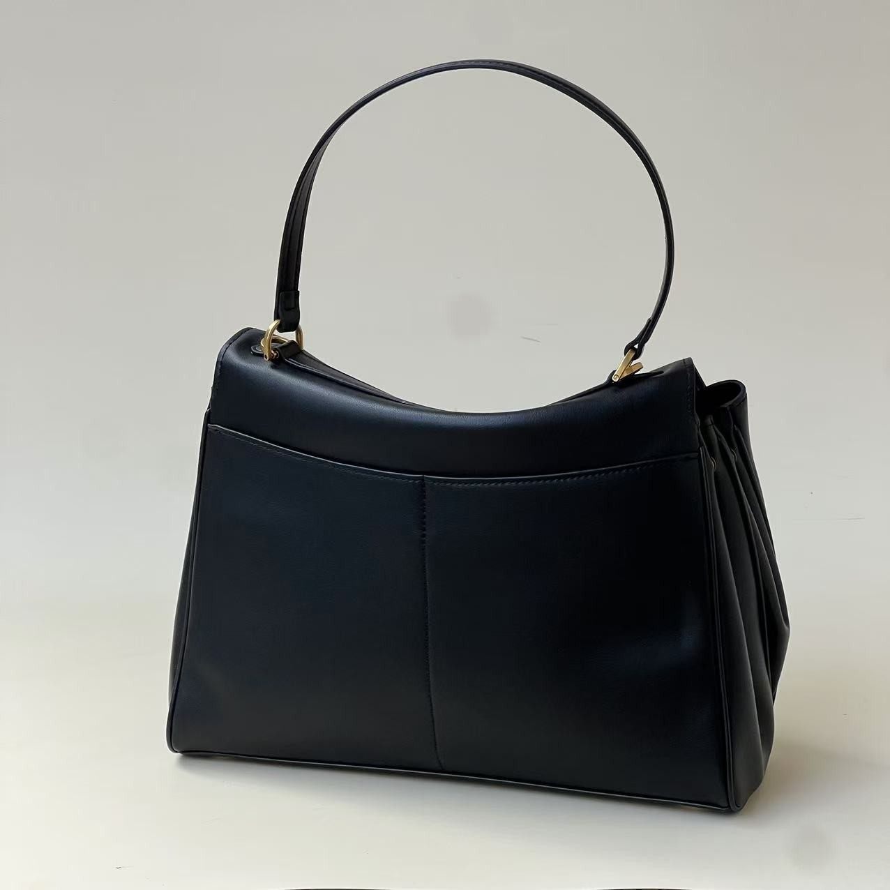 真皮神仙包锁扣腋下包2025新款单肩斜跨包休闲通勤牛皮包,箱包皮具/热销女包/男包,通用款女包,淘宝优惠券,粉丝福利购,淘宝优惠卷