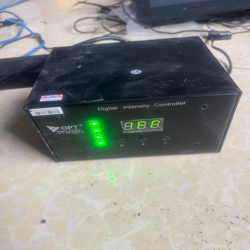 (请询价)奥普特光源控制器OPT-DP1024-4成色新，功