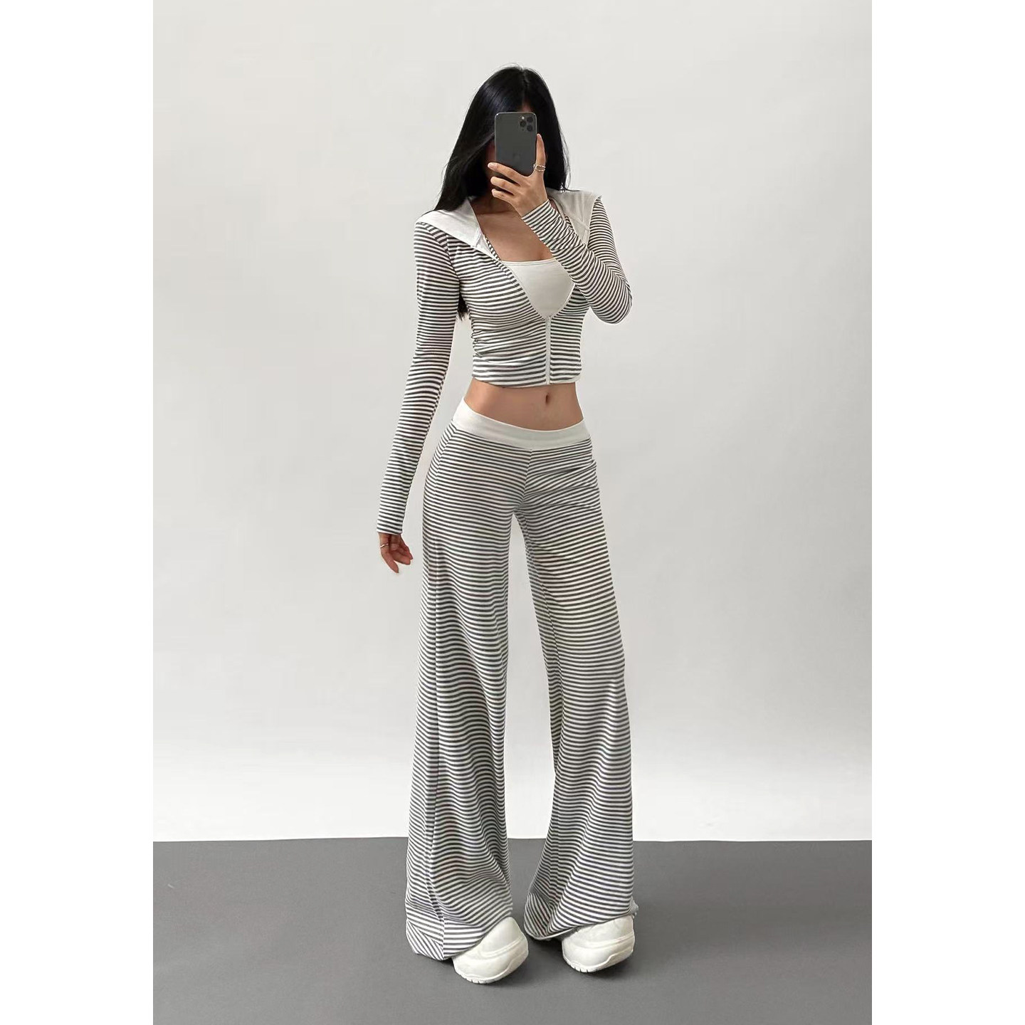 25秋美式辣妹撞色条纹拉链连帽短外套微喇长裤套装纯欲休闲两件套