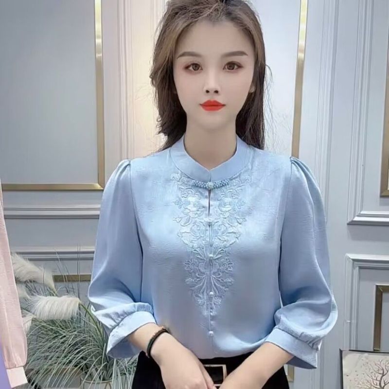 新款中式盘口刺绣显瘦衬衫女