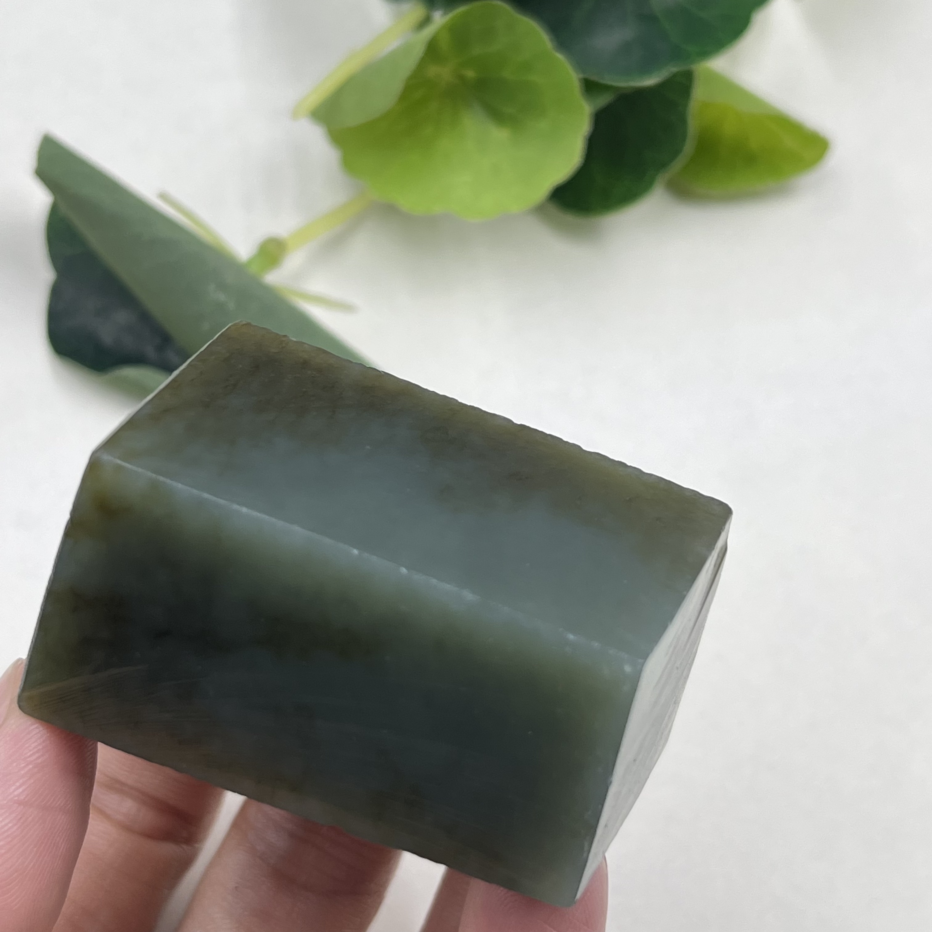 新疆和田玉糖青玉且末印章挂件边角料玉石长方料下脚料包邮92克t