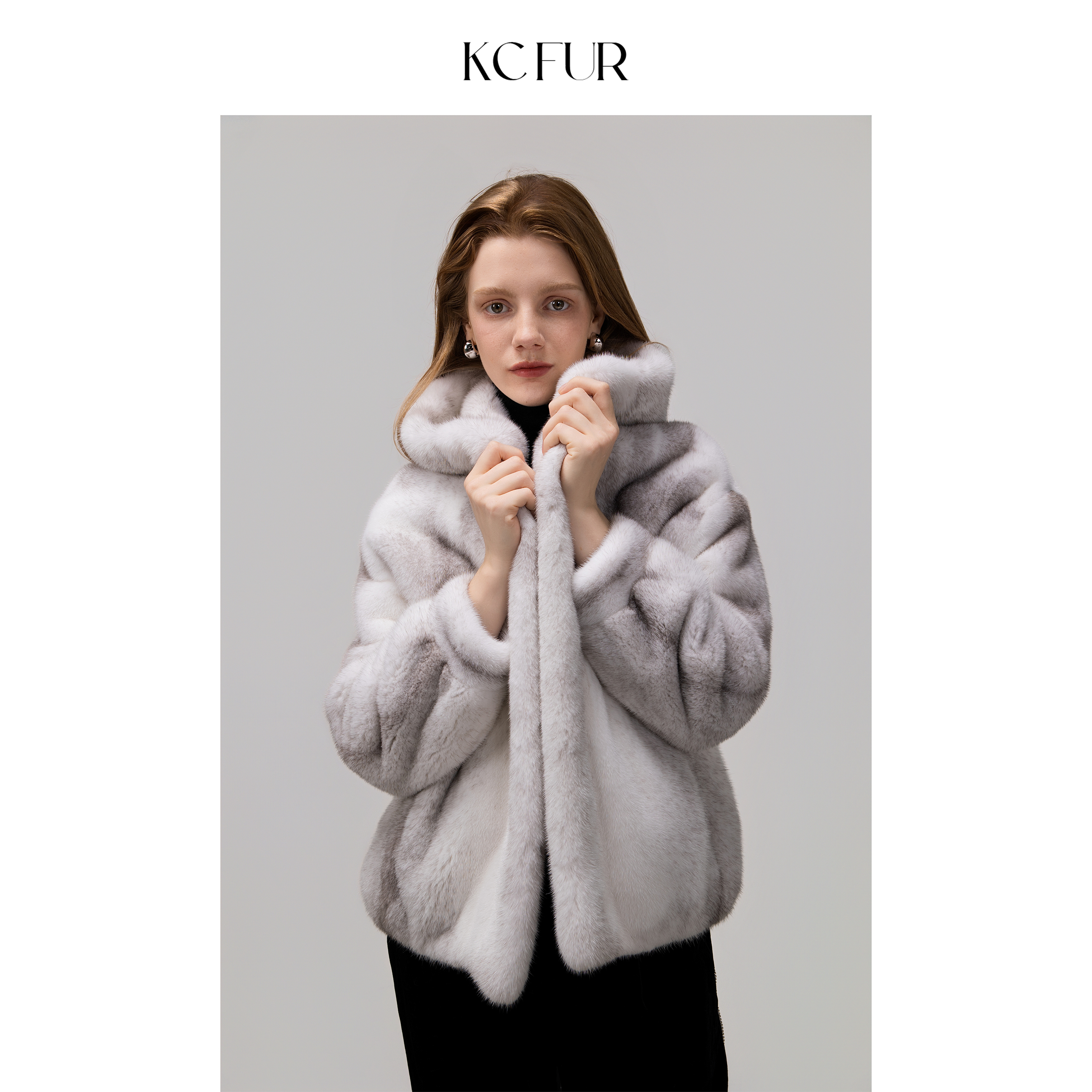 KC年轻短款十字色连帽水貂外套