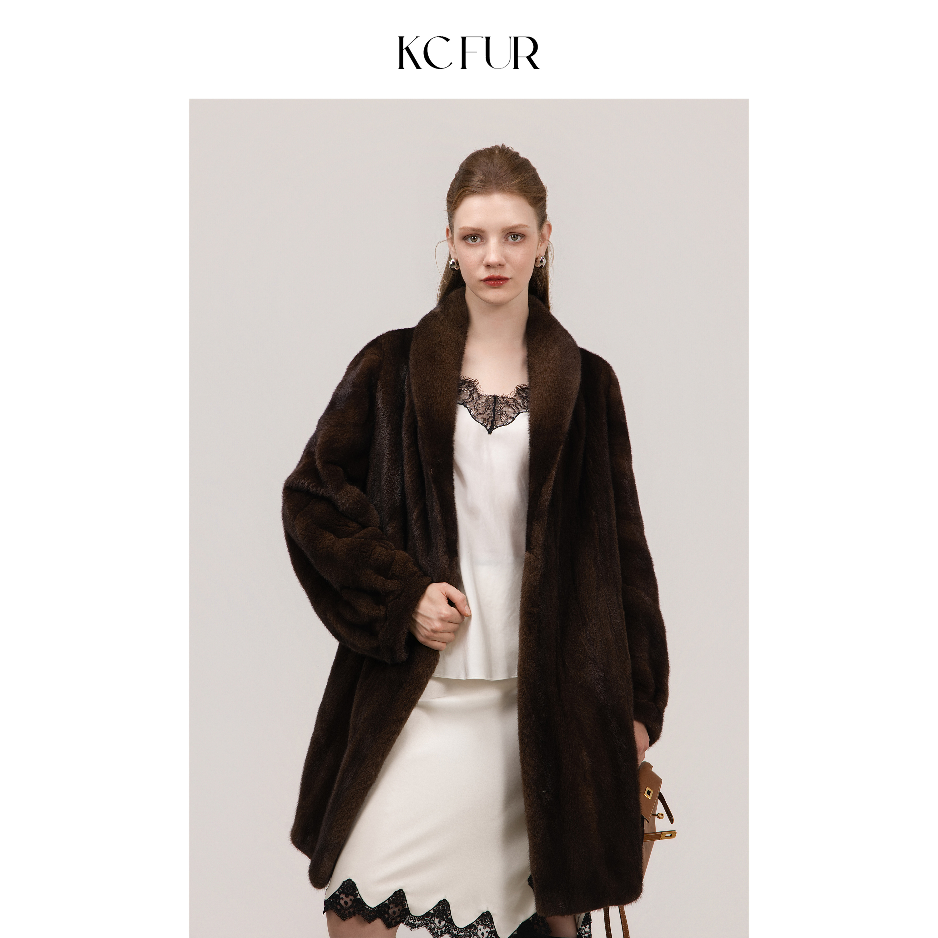 KC天鹅绒中长款翻领水貂皮草女