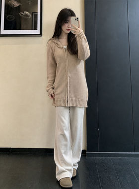 卡其色连帽针织连衣裙子女秋季高级感修身显瘦拉链开衫毛衣短裙子