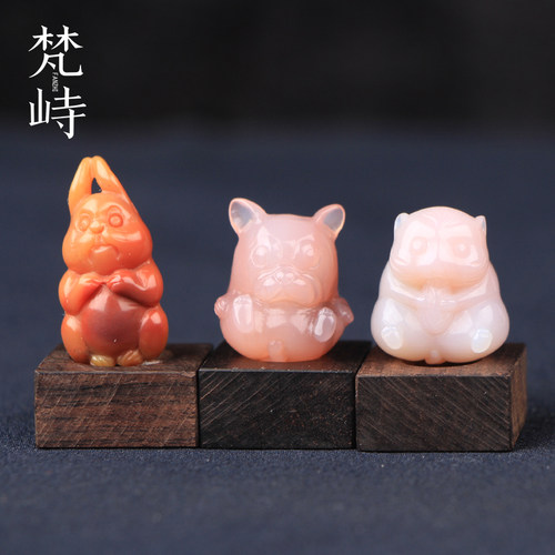梵峙盐源玛瑙挂件兔子小狗老鼠