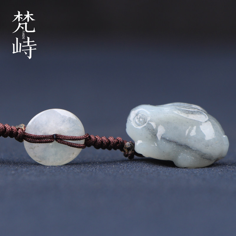梵峙和田玉挂绳生肖兔青花玉