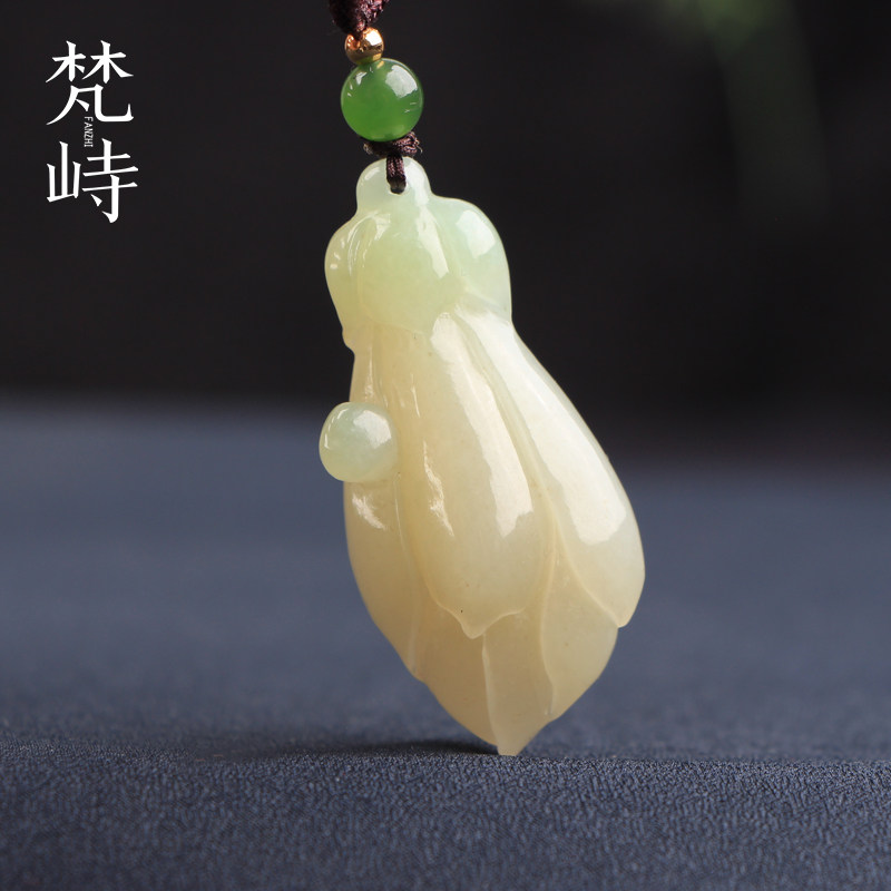 梵峙和田玉翠青玉玉兰花挂件俏色手工雕刻青白玉送证书