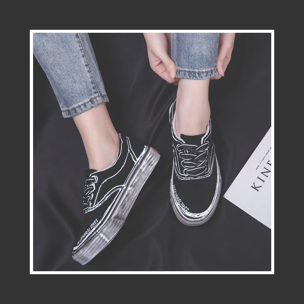 Vance Qiu Reiter Hand drawn canvas shoe ins Ultra-fire Harbor Wind Retro strawberry skate shoes Korean Edition Women's Shoesin the Women's Shoes, Canvas shoes  category - from Buy2taobao.com to provide professional Taobao agent buy service