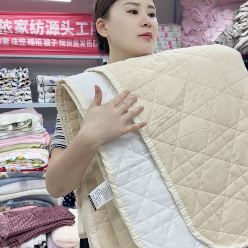 200.230全棉斜纹棉床盖