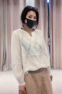 韩版苎麻长袖衬衫女重工刺绣春夏复古文艺气质 V领泽然ZR宽松上衣