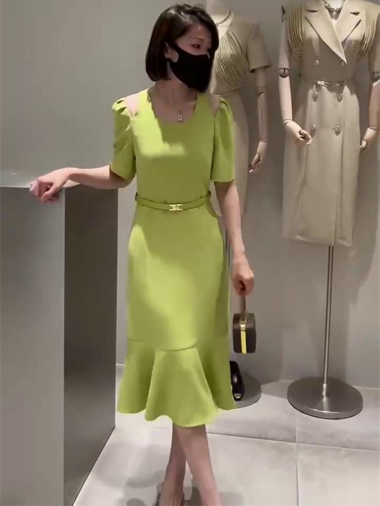 法式设计感泡泡袖U领背带连衣裙ins夏美错系带收腰显瘦包臀鱼尾裙