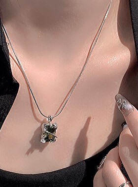 轻奢宝石拼接吊坠锁骨链女小众设