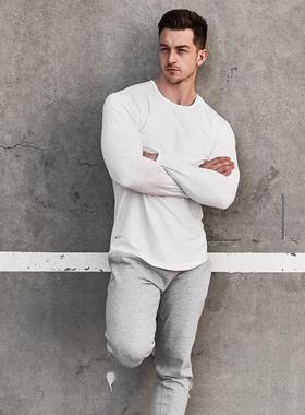 BYLT休闲运动透气纯色修身弹力简约时尚高品质圆领男长袖t恤打底