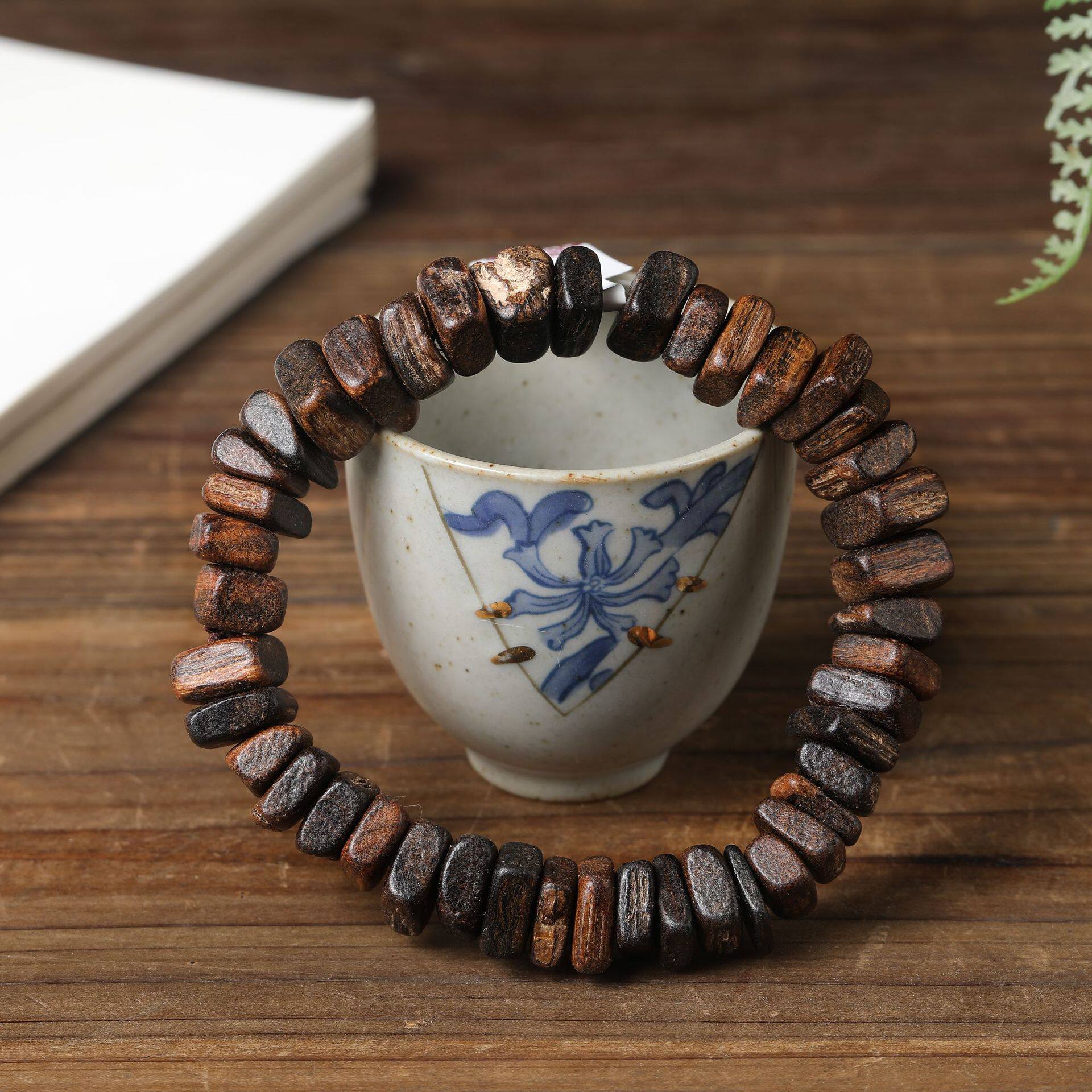 达拉干沉香牛肉粒手串高油沉水级男女款素圈随形老料简约文玩手链