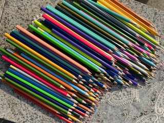 外单尾巴货美术画室培训机构实惠装大混合型彩铅笔140支 24色