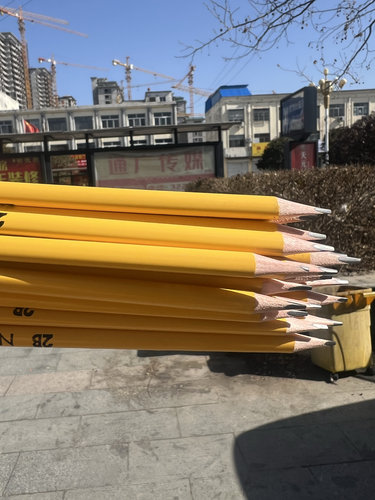 三角杆2B带橡皮铅笔 微瑕 20支