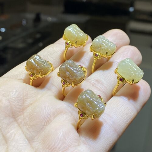保真天然和田玉糖料貔貅戒指镀金镶嵌活口可调节男女款生日礼物