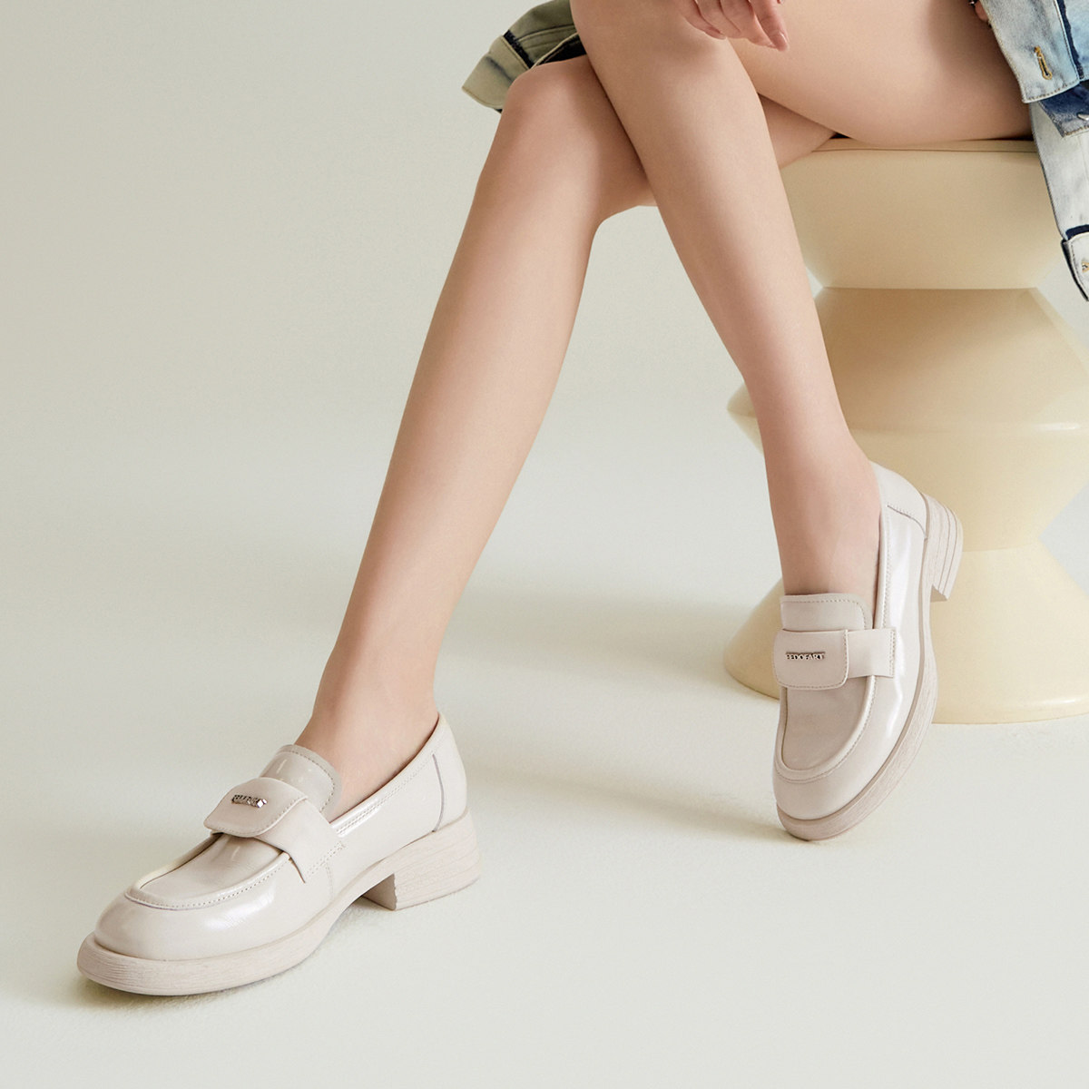 fed高级感头层牛皮女鞋春季真皮翻盖百搭粗跟单鞋通勤鞋乐福鞋女